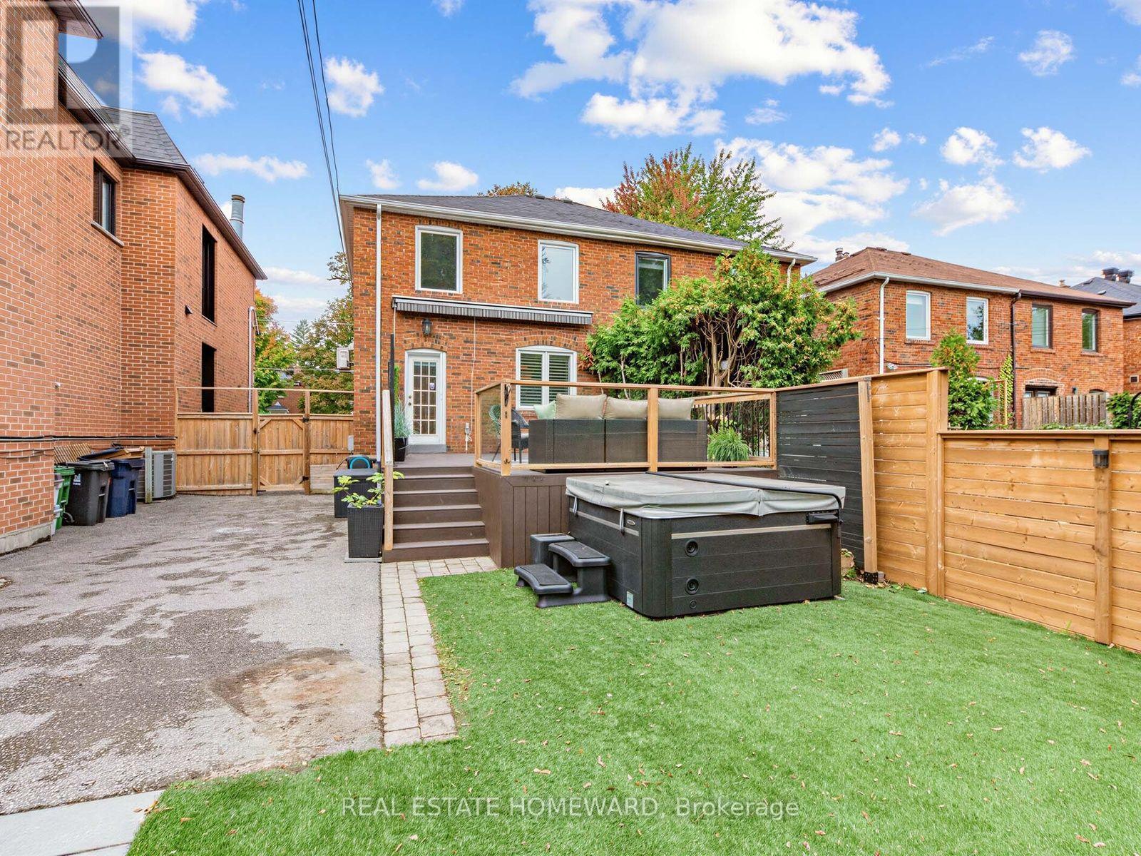 5 Beaufield Avenue, Toronto, Ontario  M4G 3R2 - Photo 32 - C13844424