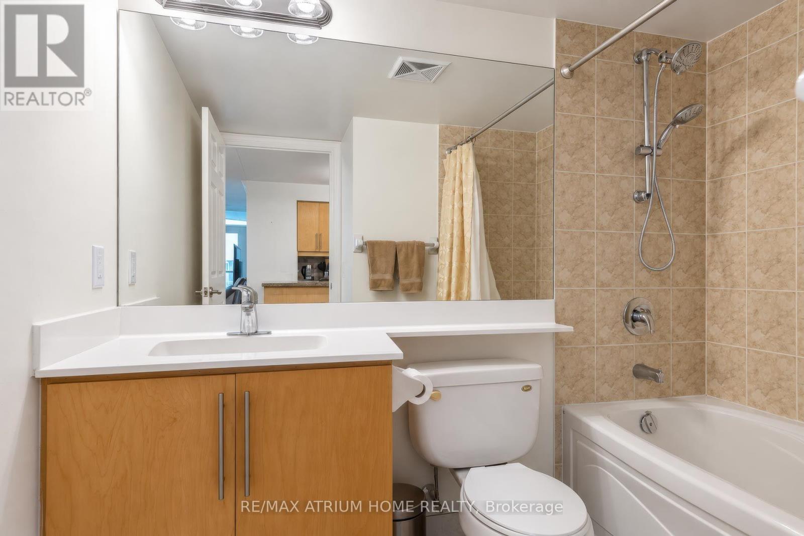 2320 - 25 Greenview Avenue, Toronto, Ontario M2M 1R2 - Photo 24 - C13844500