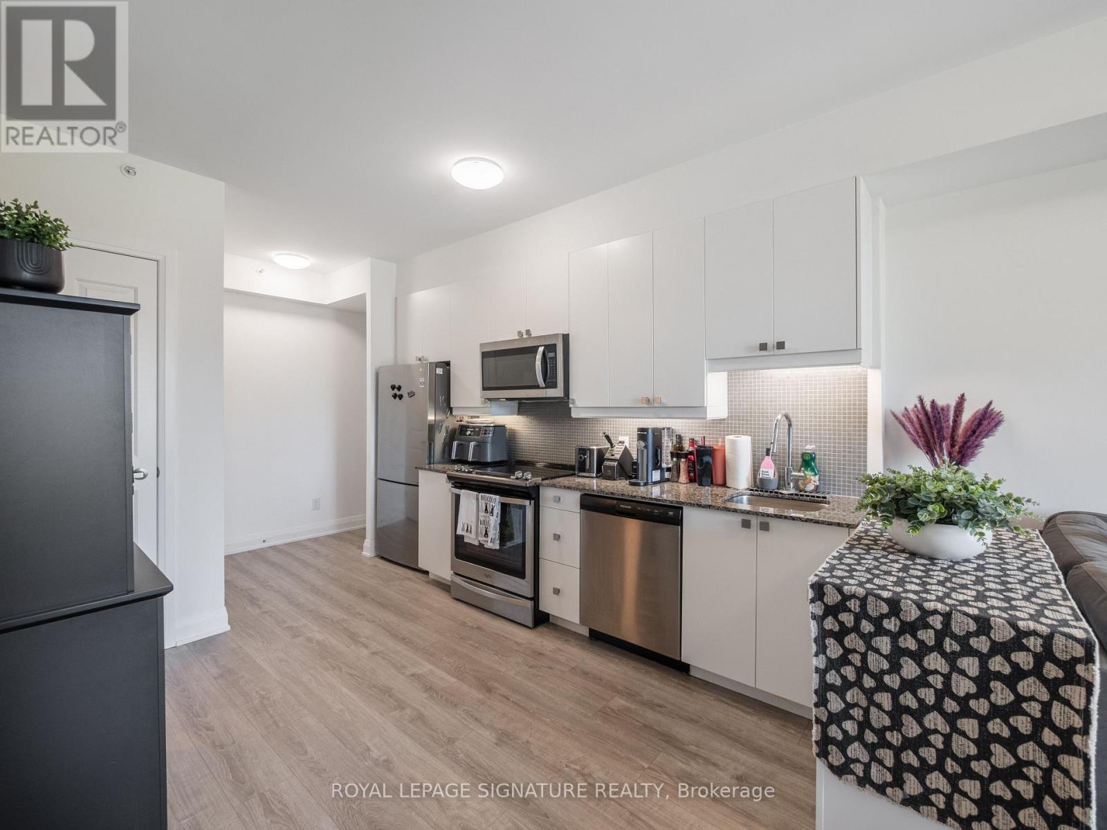 318 - 3655 Kingston Road, Toronto, Ontario  M1M 1S2 - Photo 5 - E13844438