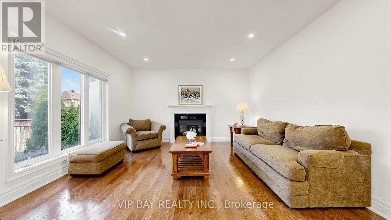 12 Mackay Drive, Richmond Hill, Ontario  L4C 6P1 - Photo 16 - N13844426