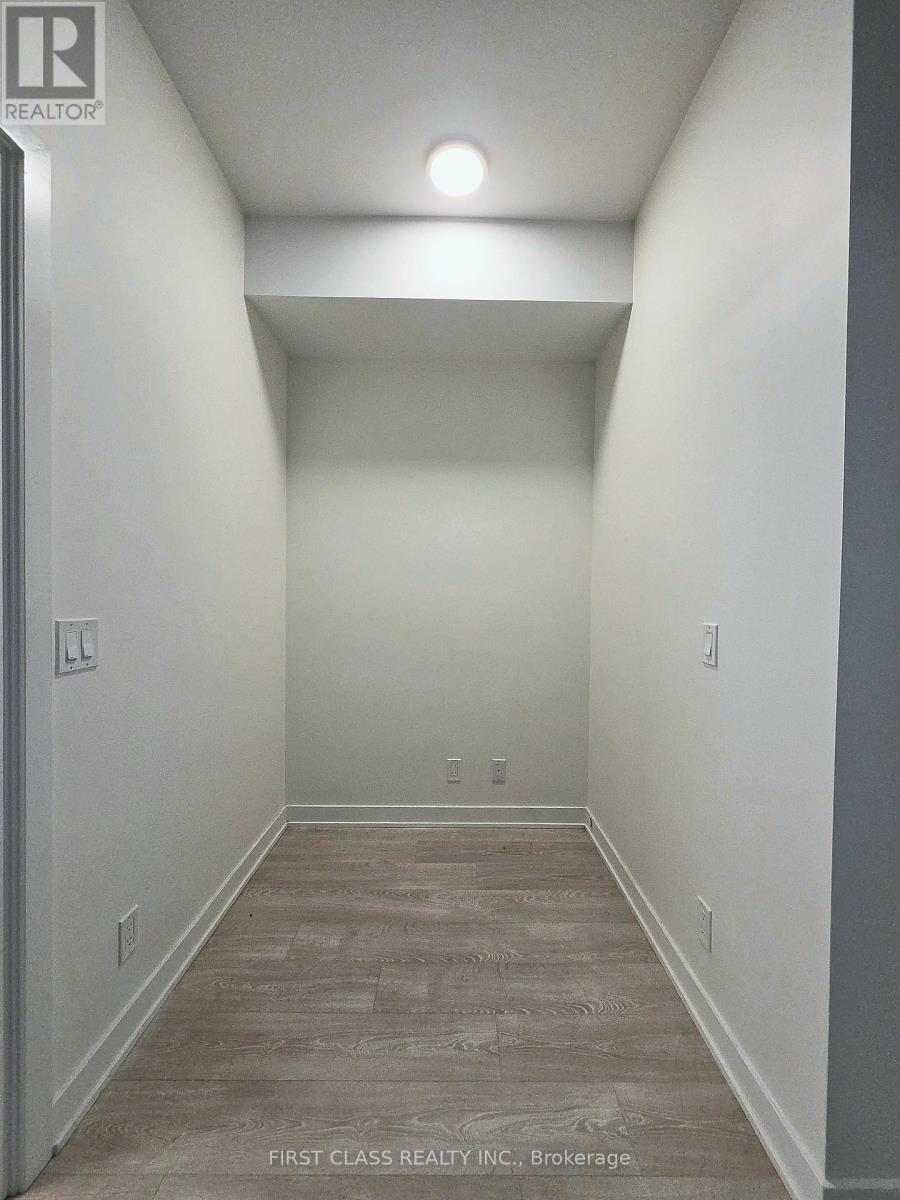 A1606 - 30 Upper Mall Way, Vaughan, Ontario  L4J 0L7 - Photo 10 - N13844432