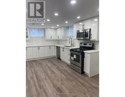 23 IRWIN AVENUE, Aurora, Ontario