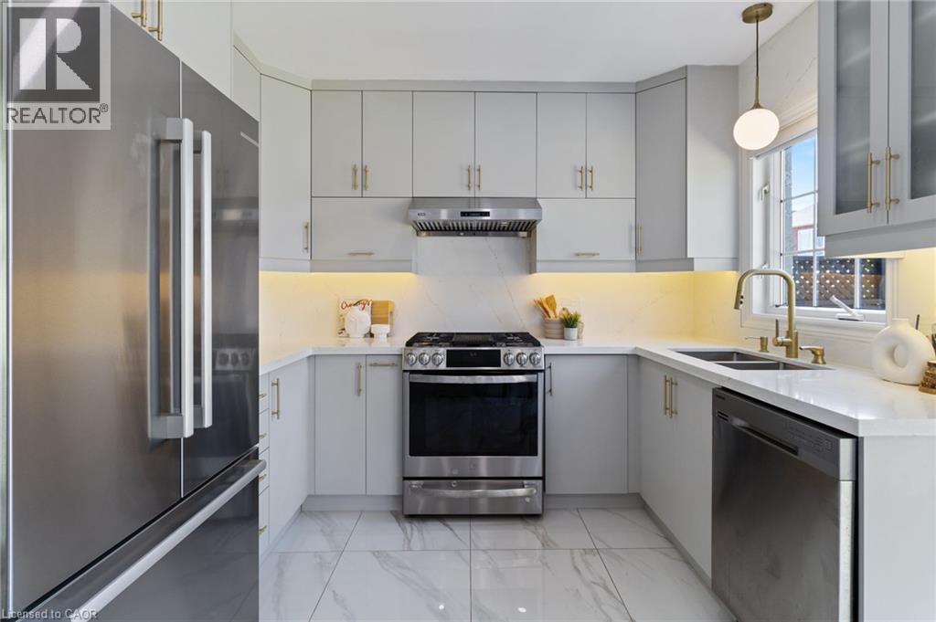 6653 Opera Glass Crescent, Mississauga, Ontario  L5W 1R8 - Photo 16 - 40867786