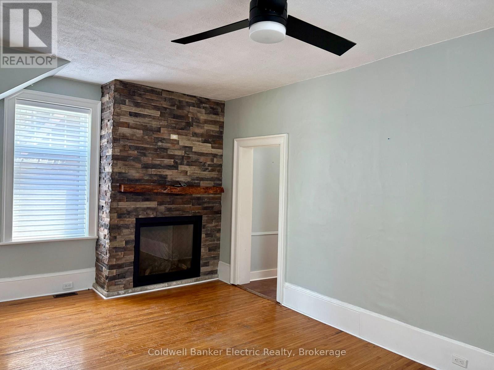 21 Sussex Street N, Kawartha Lakes, Ontario  K9V 4H3 - Photo 5 - X13842960