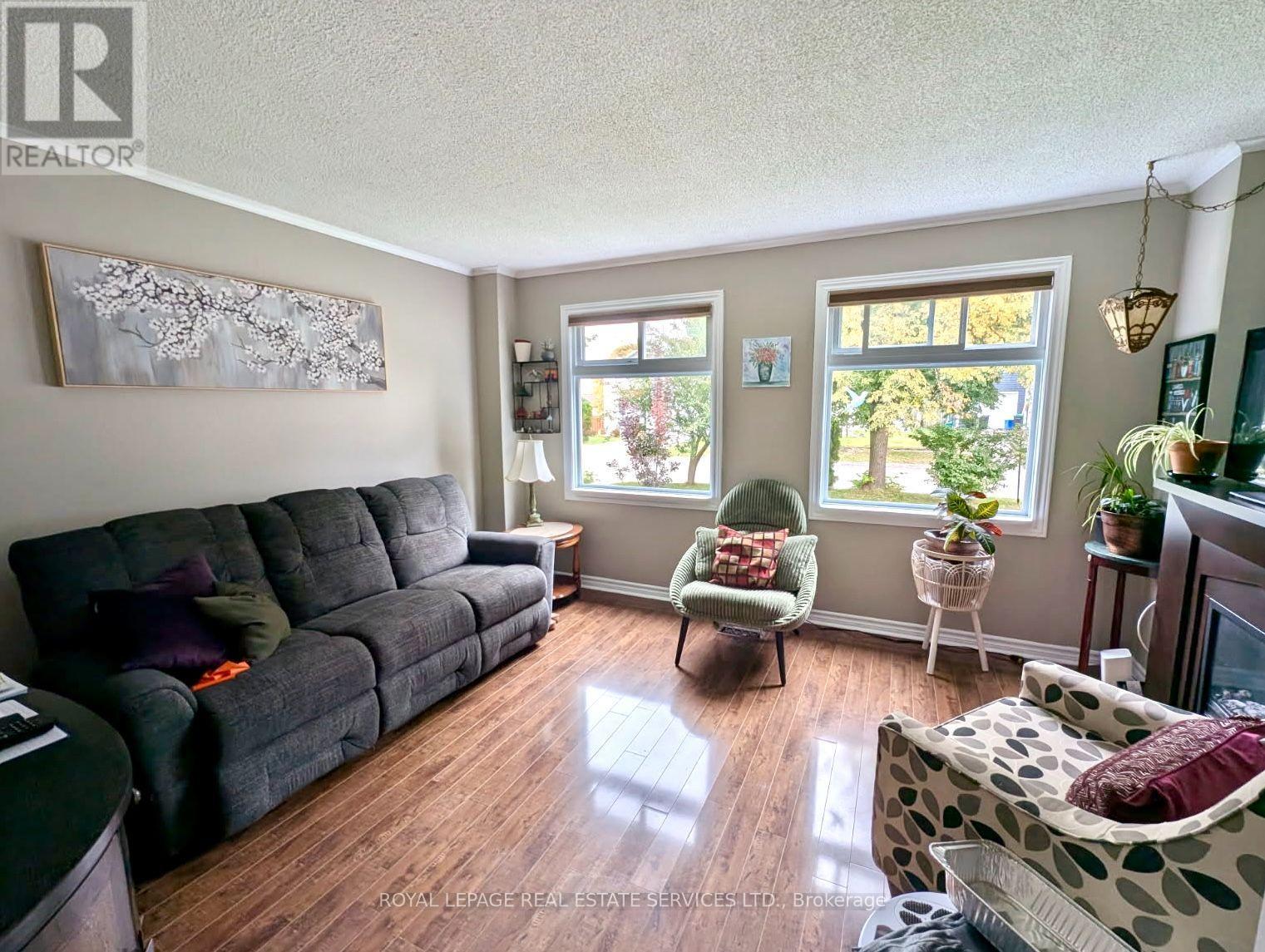 114 Elizabeth Street, Barrie, Ontario L4N 6P2 - Photo 6 - S13839880