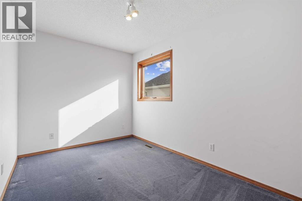 28 Harvest Oak Drive NE