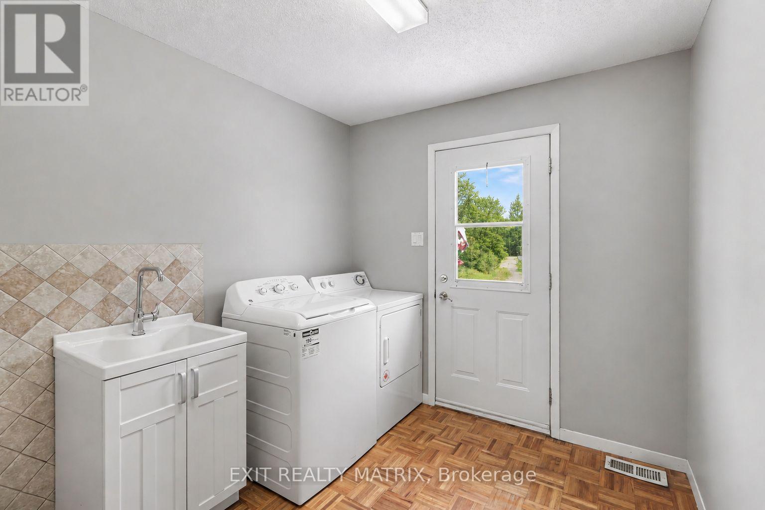 8329 Rodney Farm Drive, Ottawa, Ontario  K0A 2P0 - Photo 13 - X13711516
