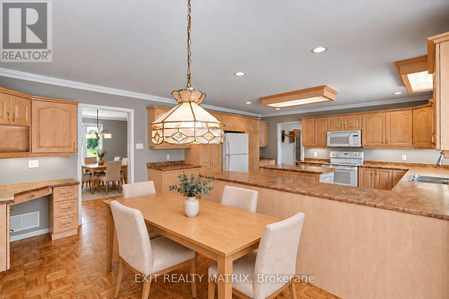 8329 Rodney Farm Drive, Ottawa, Ontario  K0A 2P0 - Photo 9 - X13711516