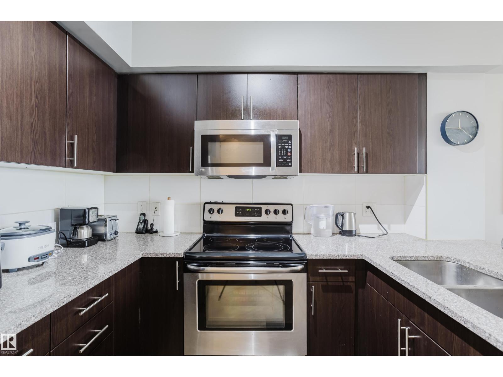 #2704 10152 104 ST NW