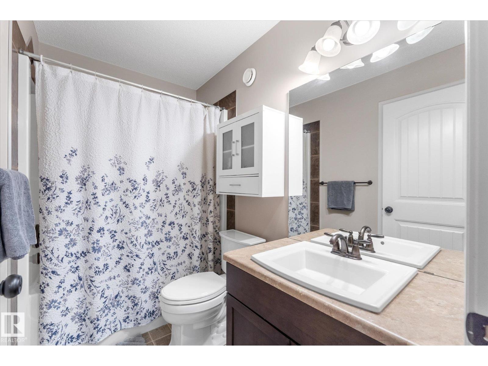 16 MEADOWLAND CR