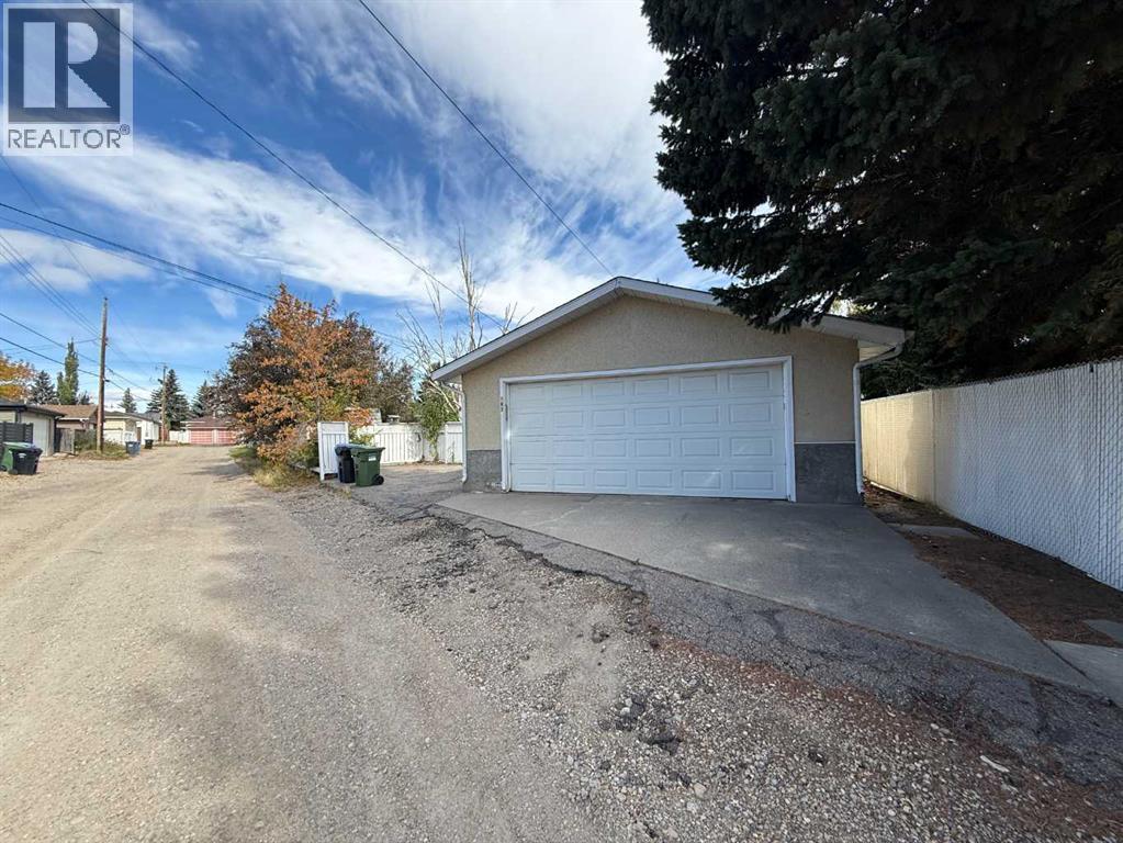103 Huntcroft Place NE