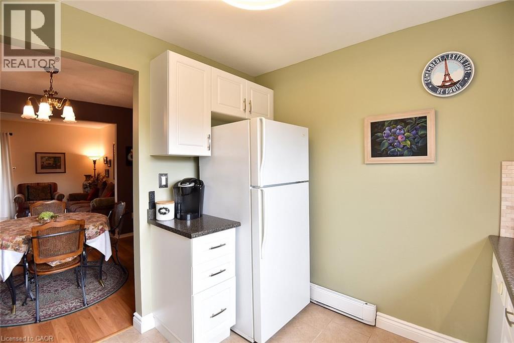 18 Claudette Gate, Hamilton, Ontario  L9B 1T5 - Photo 14 - 40867665