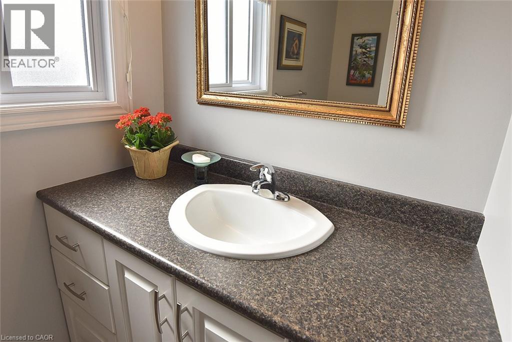 18 Claudette Gate, Hamilton, Ontario  L9B 1T5 - Photo 24 - 40867665