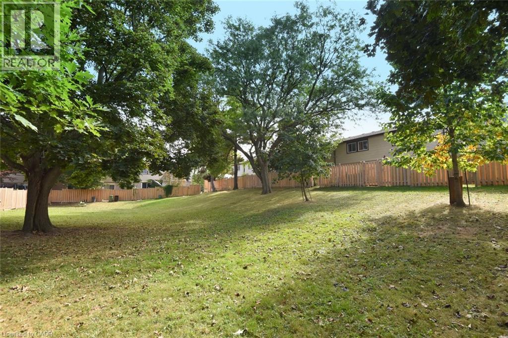 18 Claudette Gate, Hamilton, Ontario  L9B 1T5 - Photo 32 - 40867665