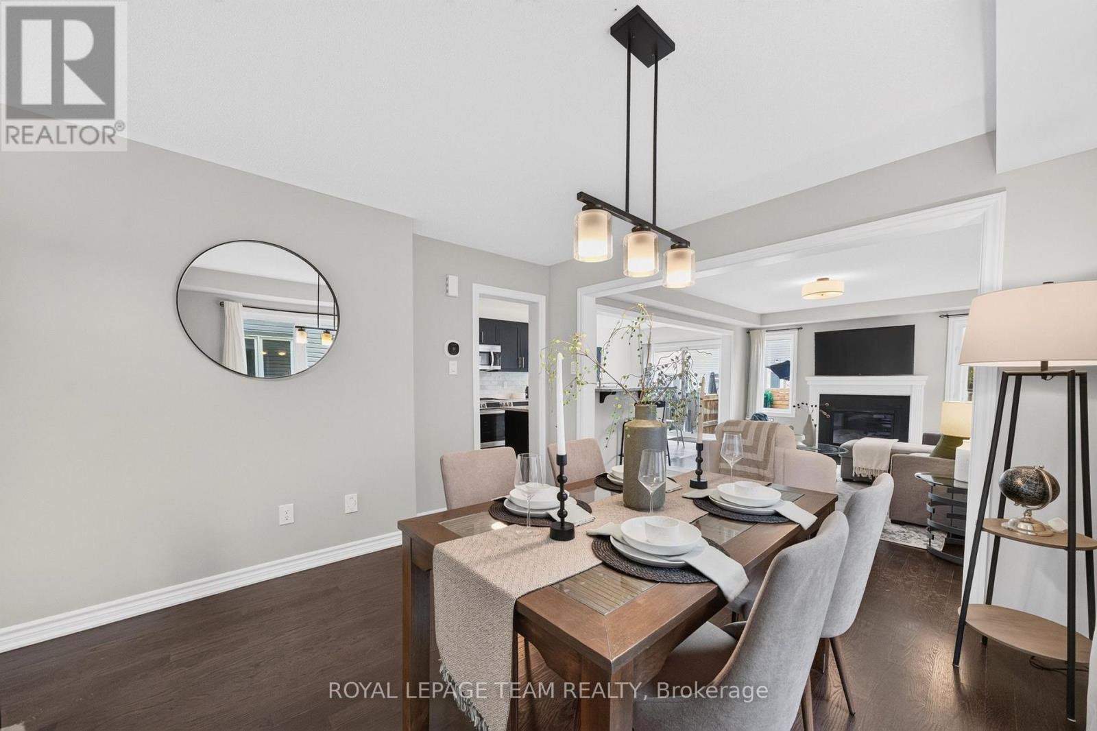 517 Foxlight Circle, Ottawa, Ontario  K2M 0L8 - Photo 4 - X13844614