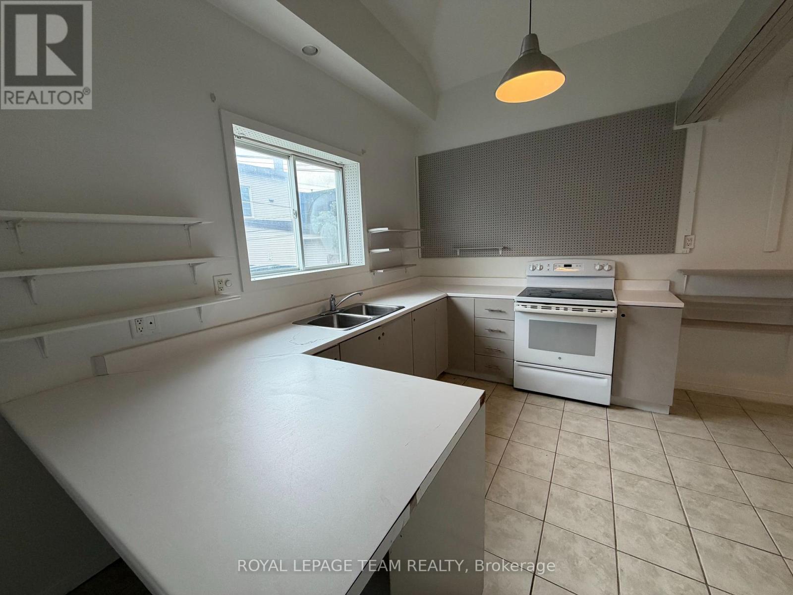 27 Poplar Street, Ottawa, Ontario K1R 7M5 - Photo 12 - X13844682