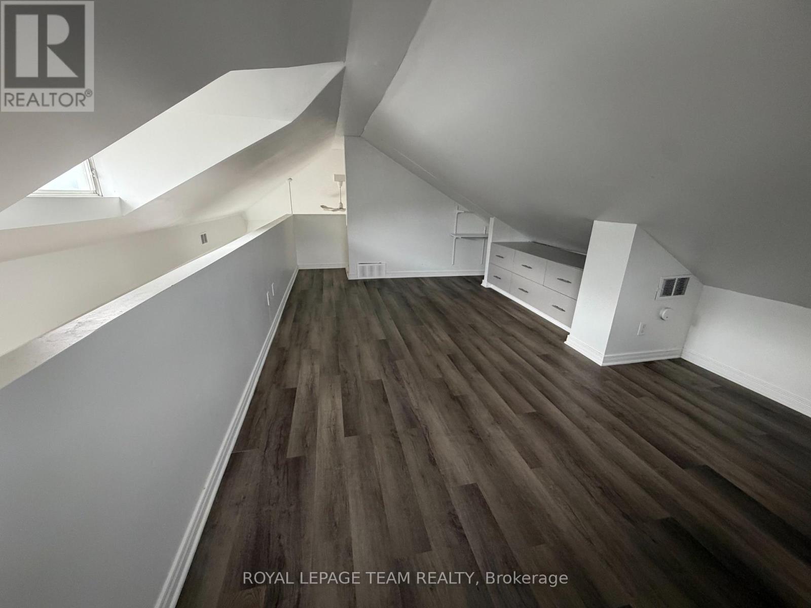 27 Poplar Street, Ottawa, Ontario K1R 7M5 - Photo 15 - X13844682