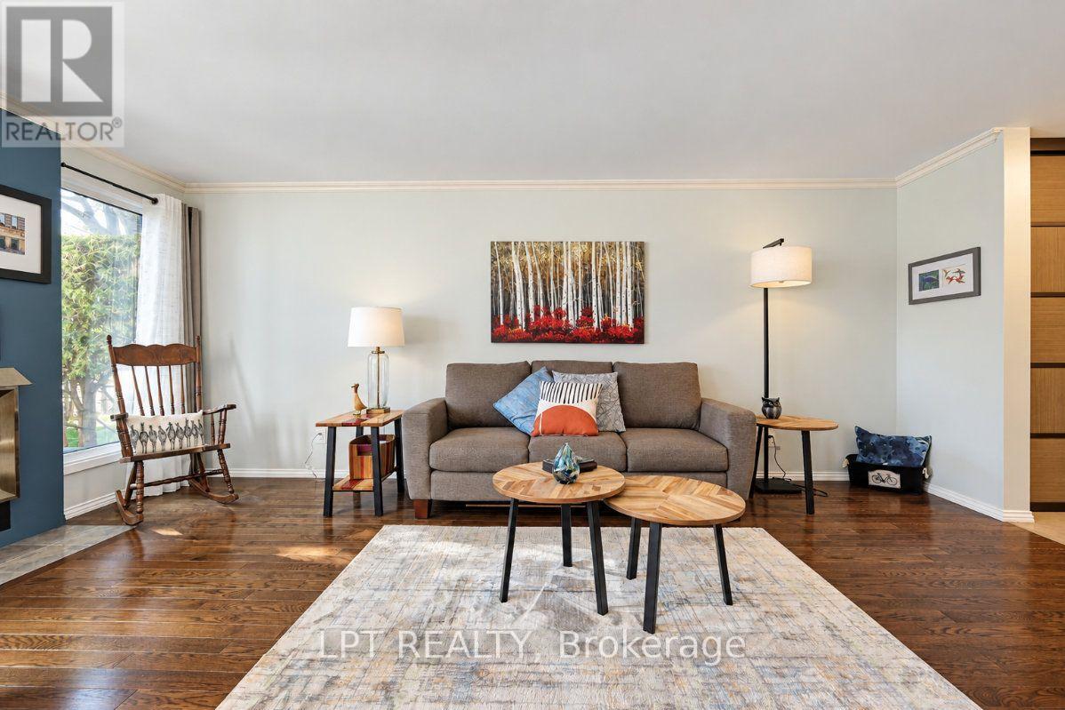 65 Coolspring Crescent, Ottawa, Ontario  K2E 7M9 - Photo 11 - X13844744