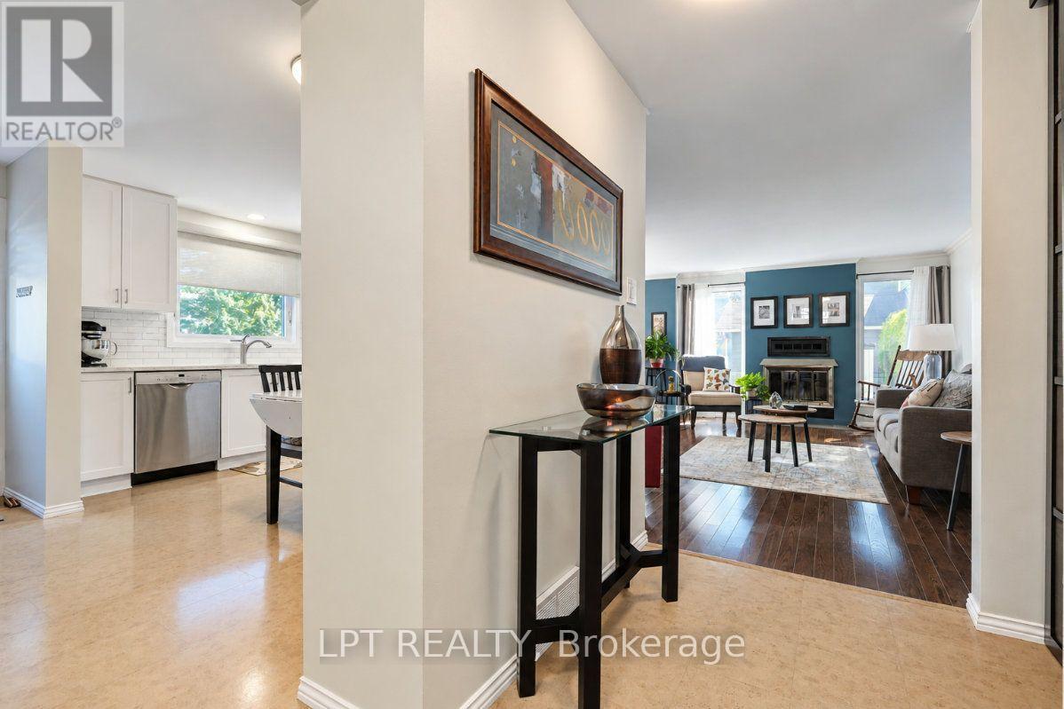 65 Coolspring Crescent, Ottawa, Ontario  K2E 7M9 - Photo 7 - X13844744
