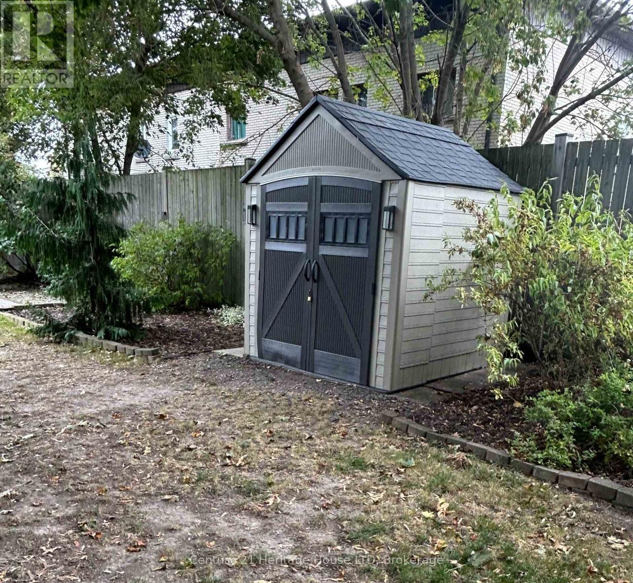 305 Phipps Street S, Fort Erie, Ontario  L2A 2V7 - Photo 3 - X13844700
