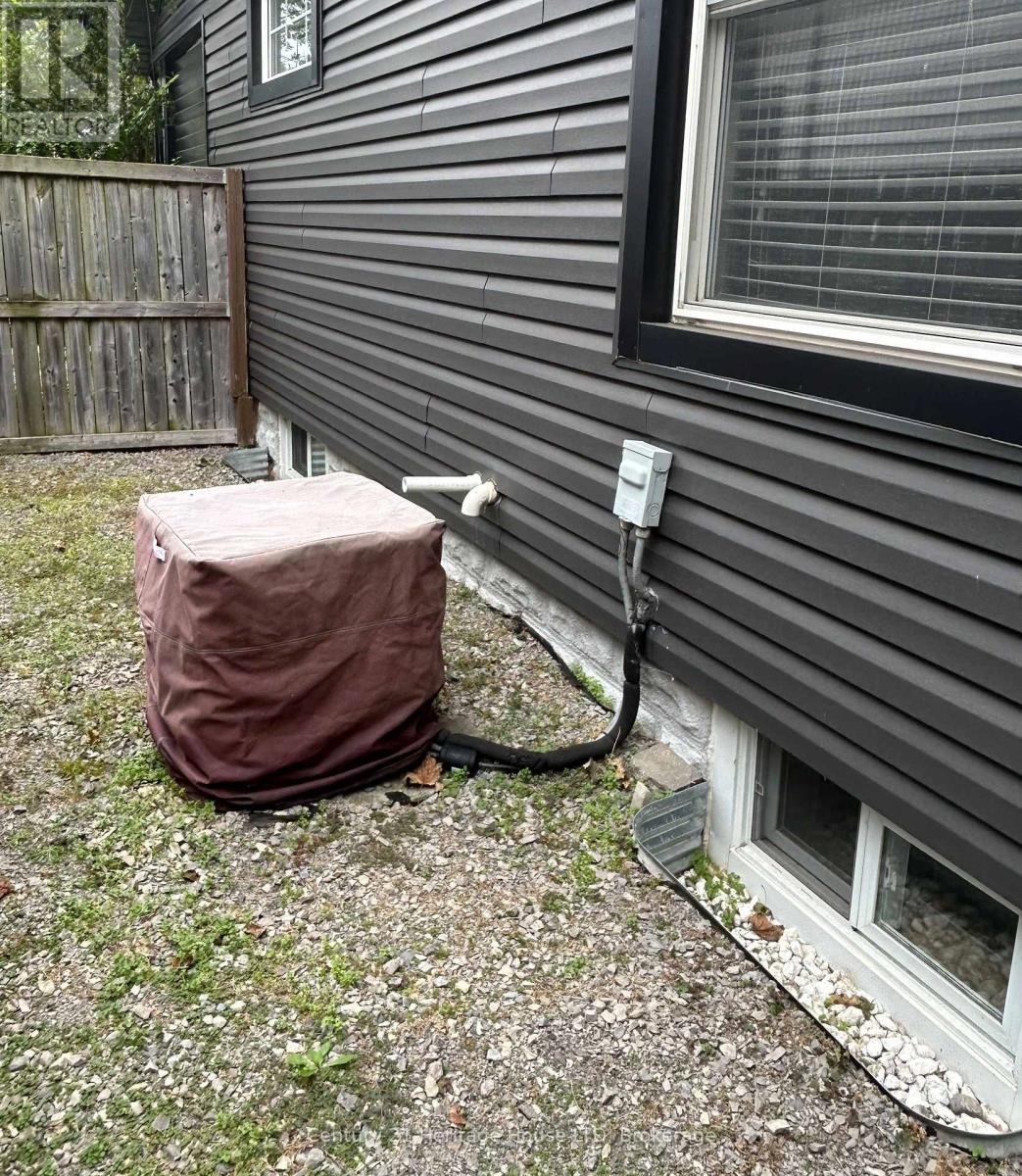 305 Phipps Street S, Fort Erie, Ontario  L2A 2V7 - Photo 6 - X13844700