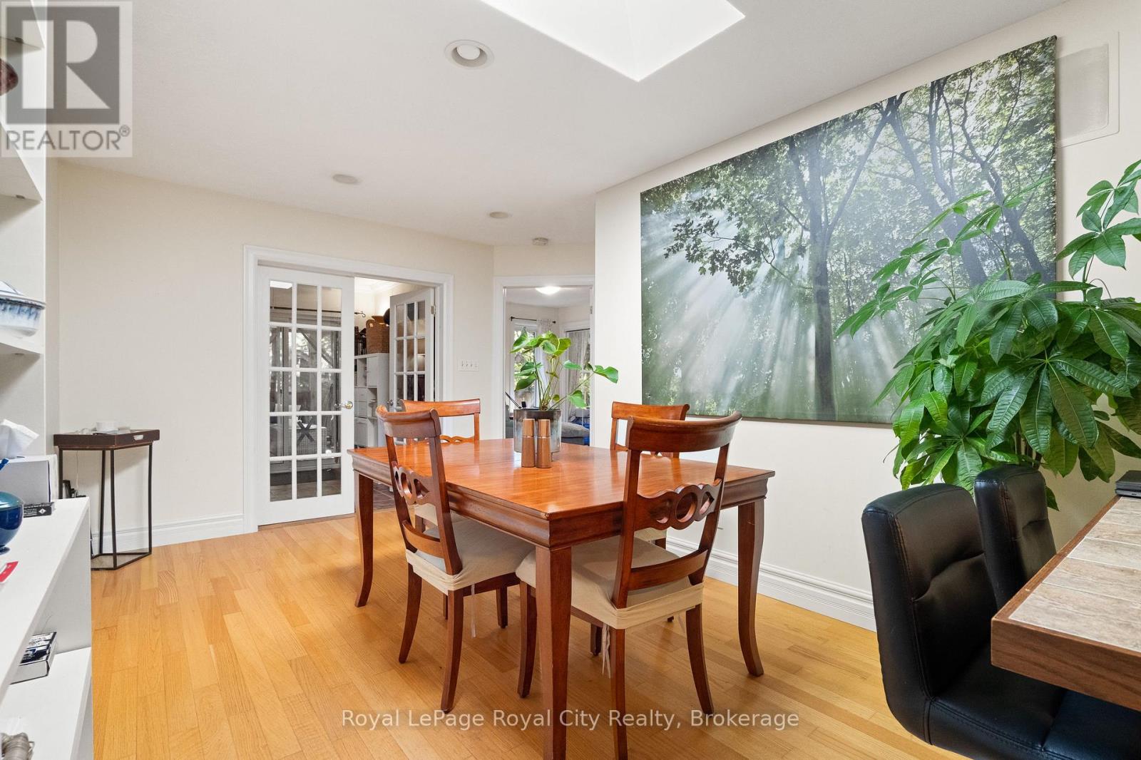 98 Waterloo Avenue, Guelph, Ontario  N1H 3H8 - Photo 14 - X13844620