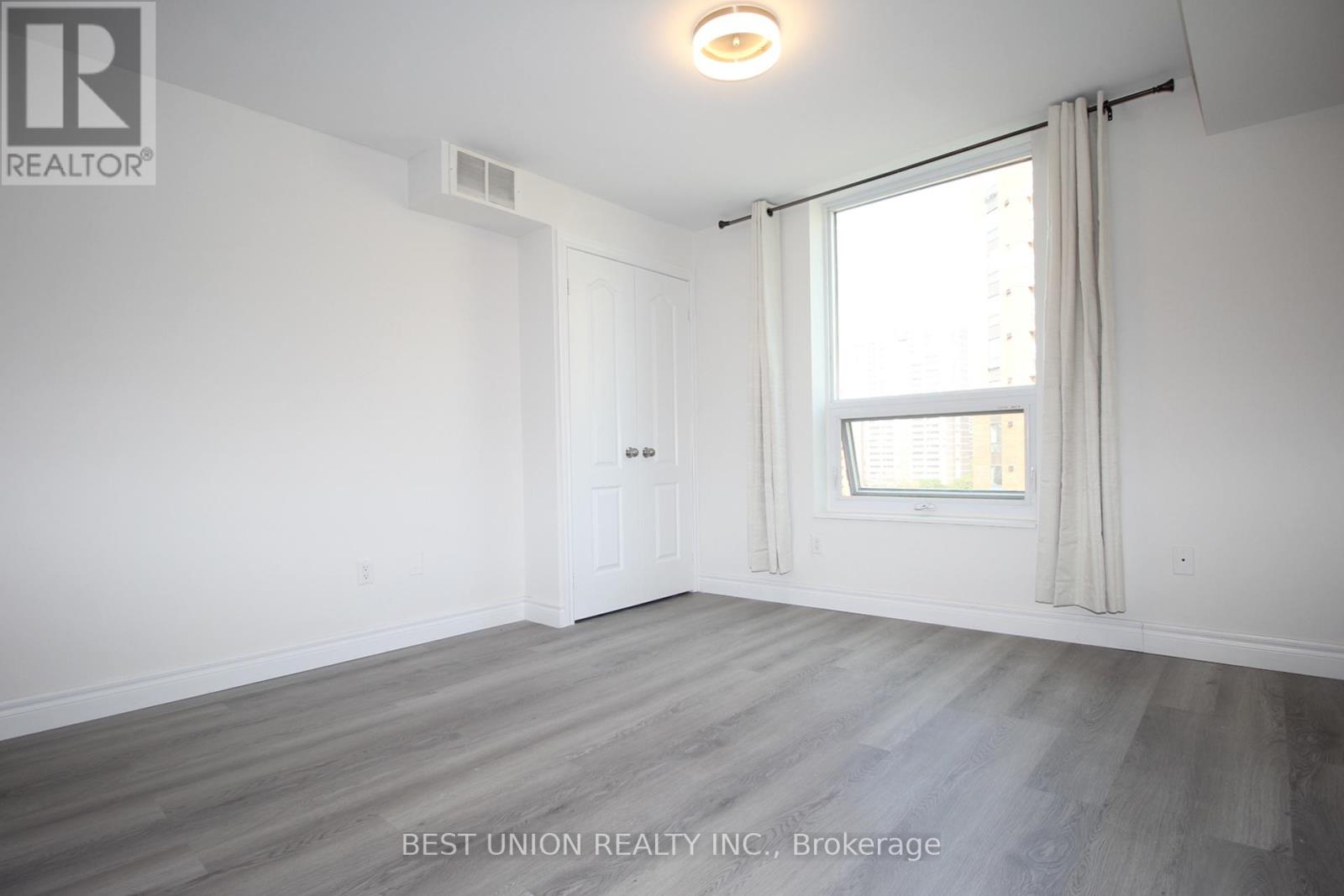 1209 - 77 Maitland Place, Toronto, Ontario M4Y 2V6 - Photo 8 - C13844562