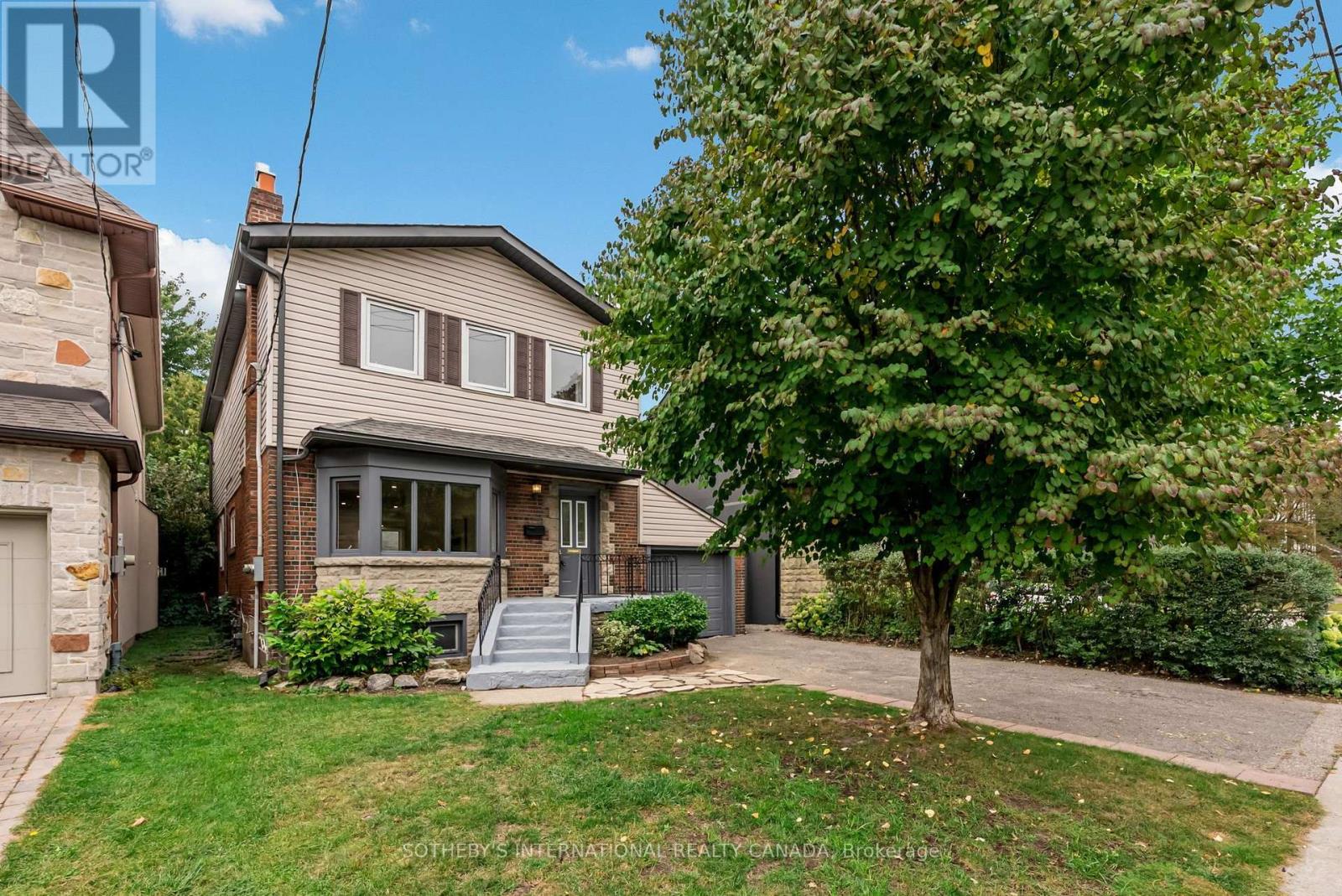 122 Brentcliffe Road, Toronto, Ontario M4G 3Y9 - Photo 1 - C13844564