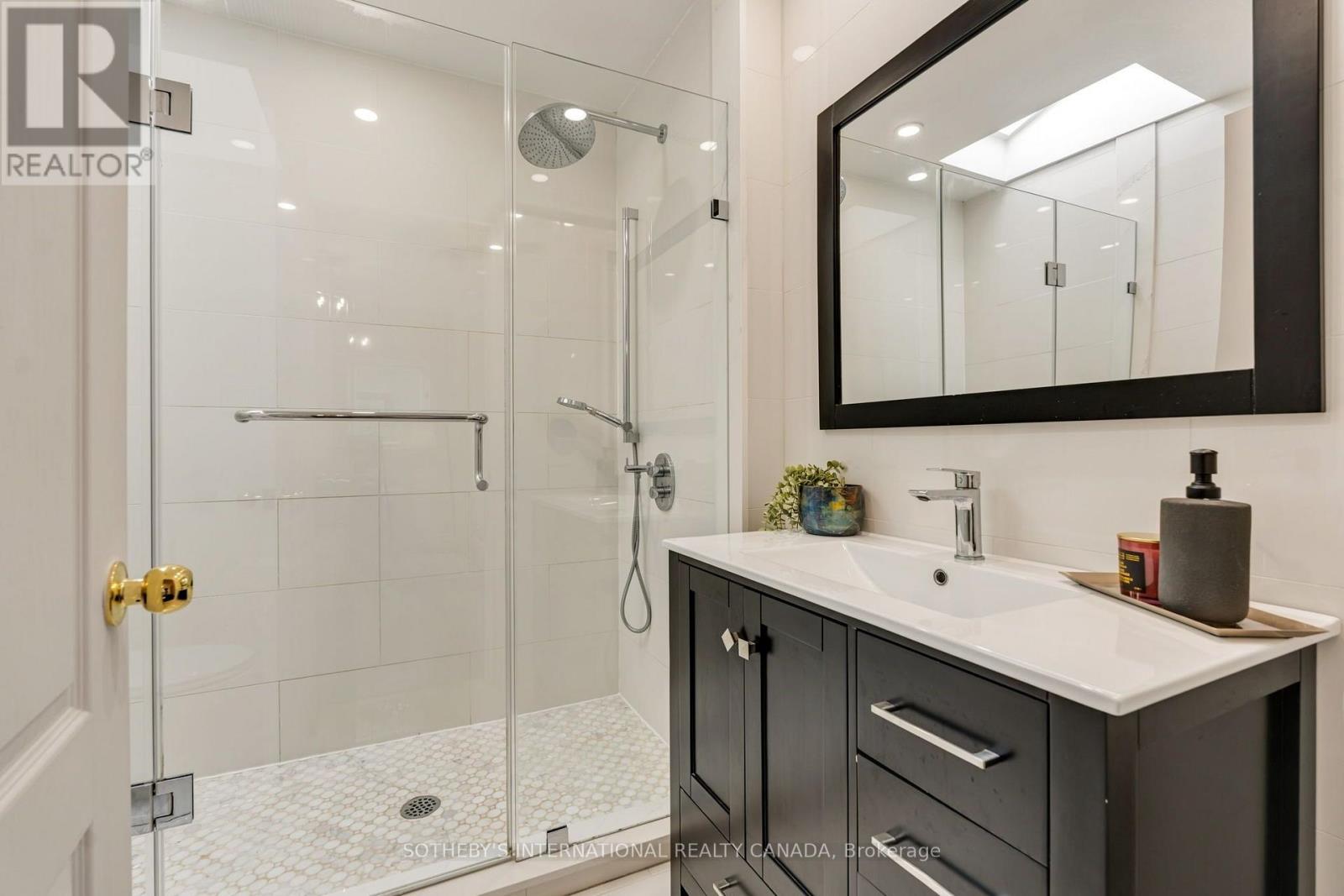 122 Brentcliffe Road, Toronto, Ontario M4G 3Y9 - Photo 28 - C13844564