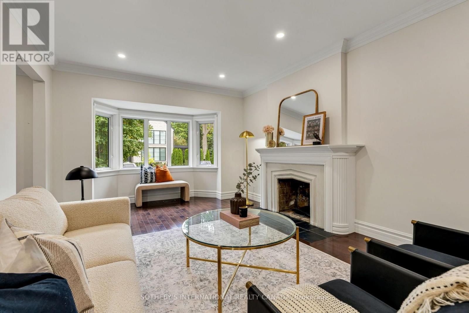 122 Brentcliffe Road, Toronto, Ontario M4G 3Y9 - Photo 6 - C13844564