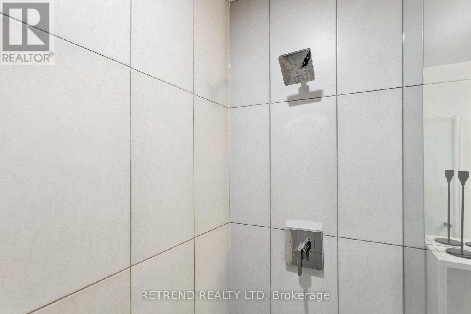 1725 - 70 Princess Street, Toronto, Ontario  M5A 0X6 - Photo 30 - C13844576