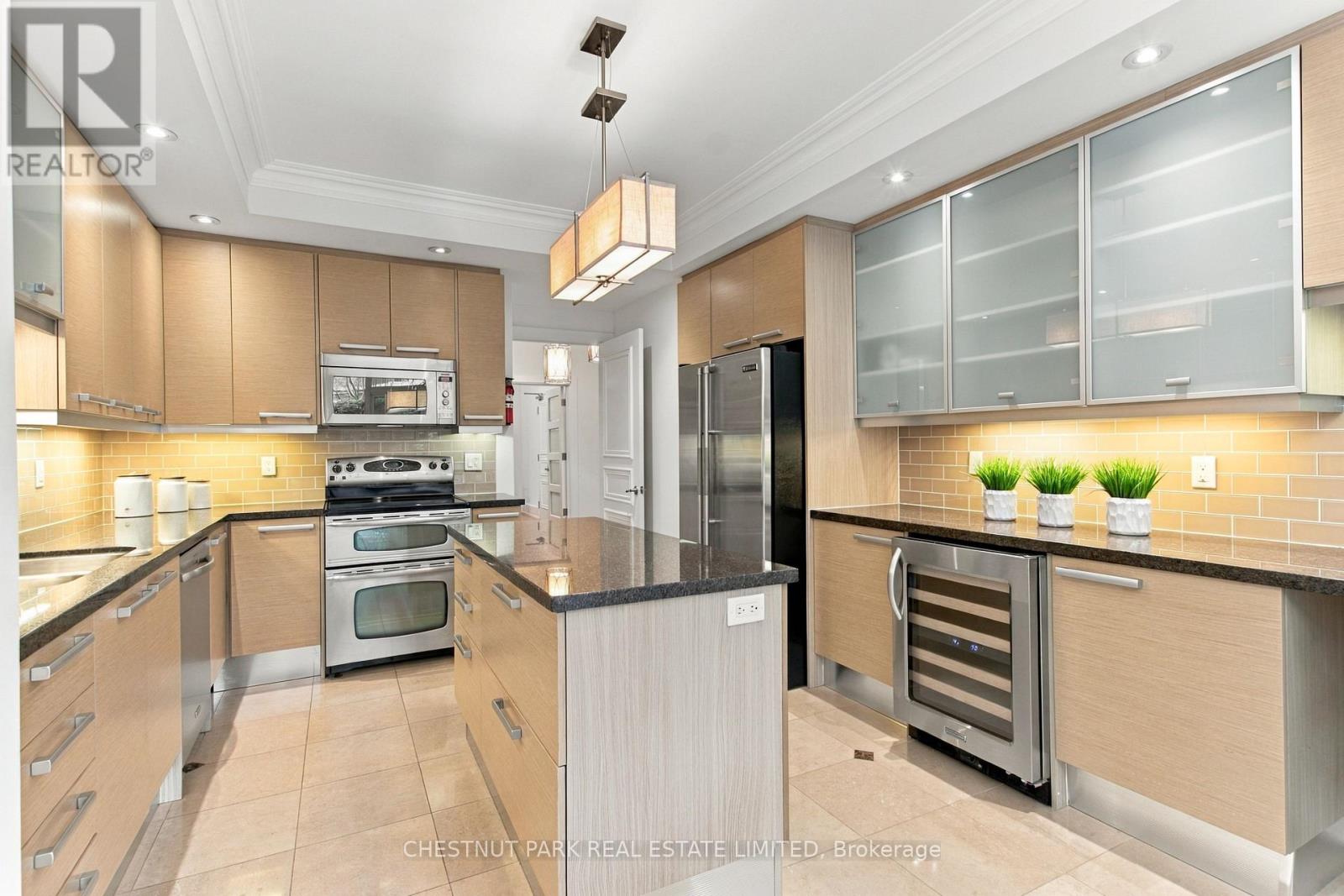 203b - 660 Sheppard Avenue E, Toronto, Ontario  M2K 3E5 - Photo 8 - C13844602