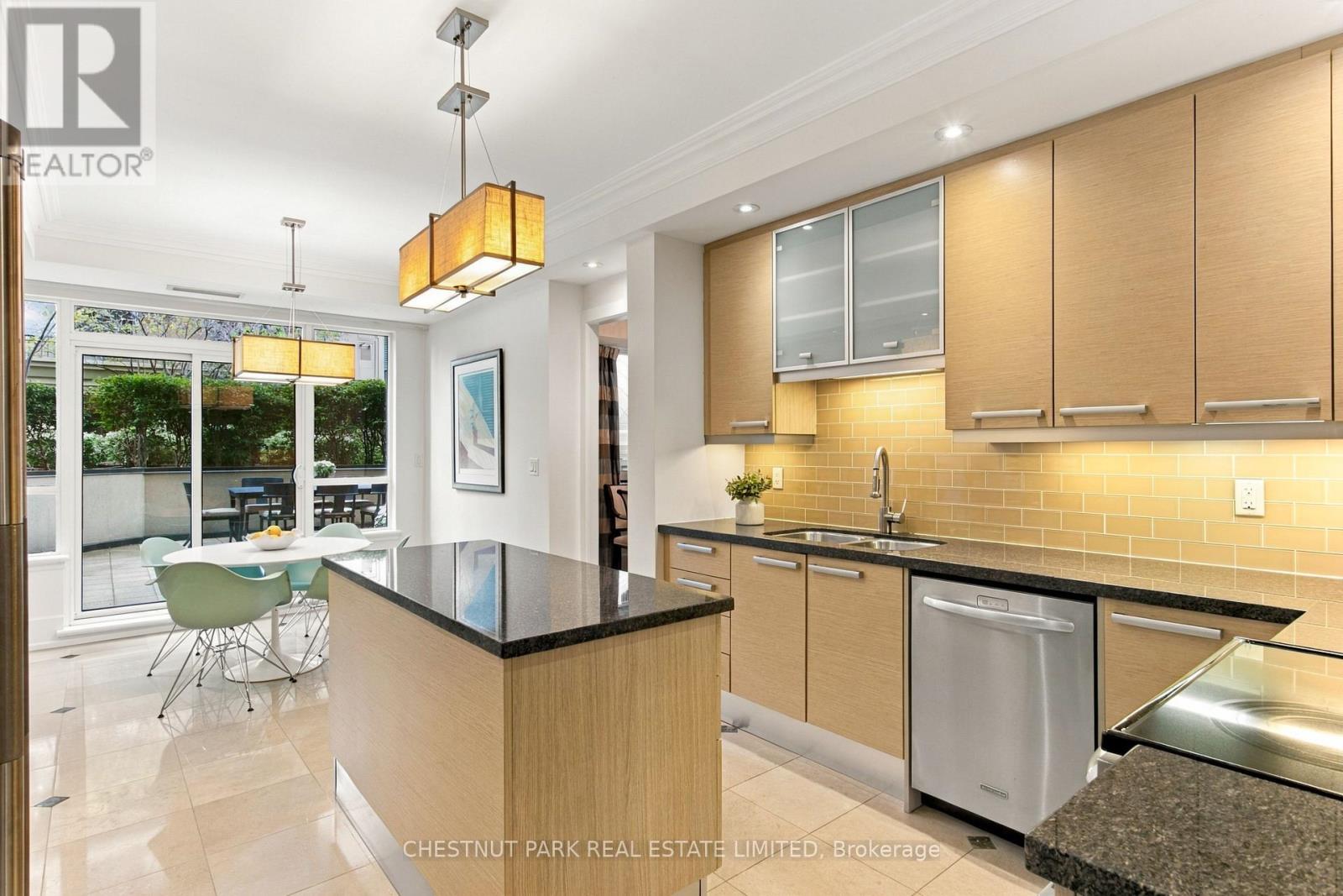 203b - 660 Sheppard Avenue E, Toronto, Ontario  M2K 3E5 - Photo 9 - C13844602