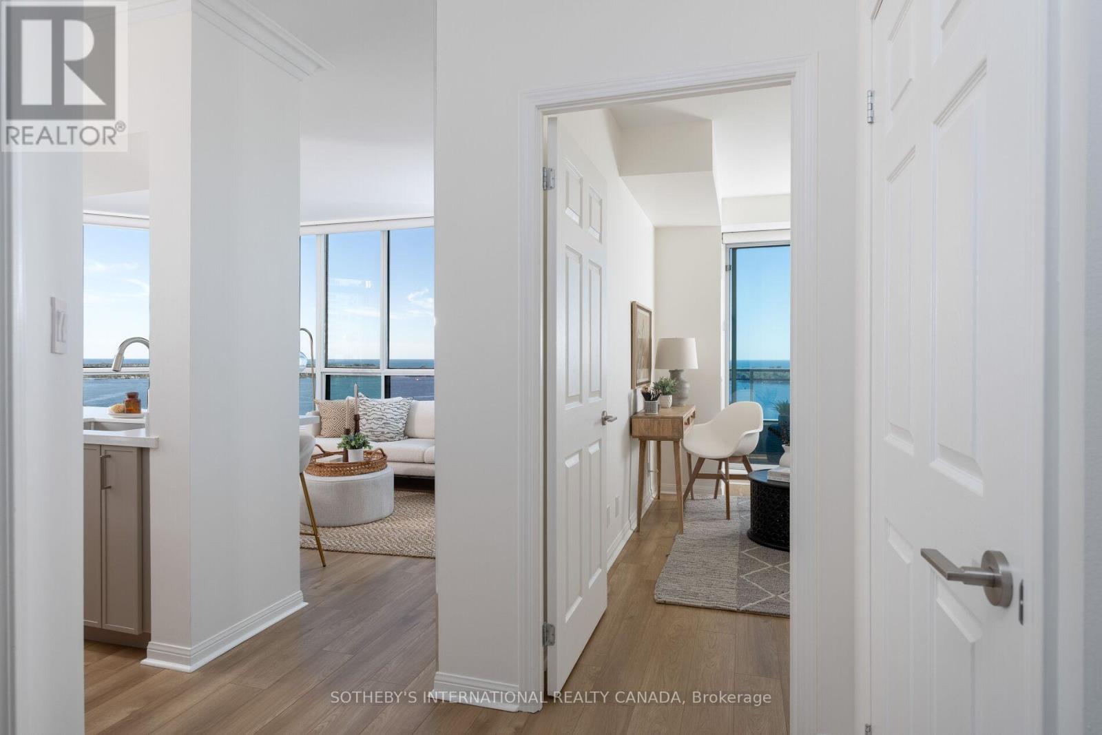 2811 - 230 Queens Quay W, Toronto, Ontario  M5J 2Y7 - Photo 14 - C13844696