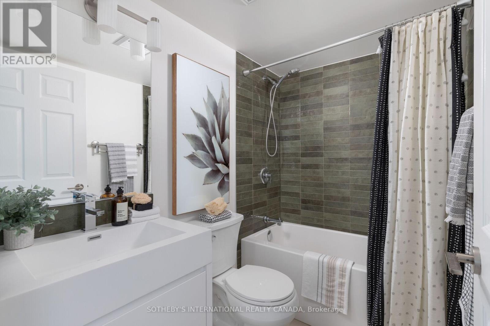 2811 - 230 Queens Quay W, Toronto, Ontario  M5J 2Y7 - Photo 20 - C13844696