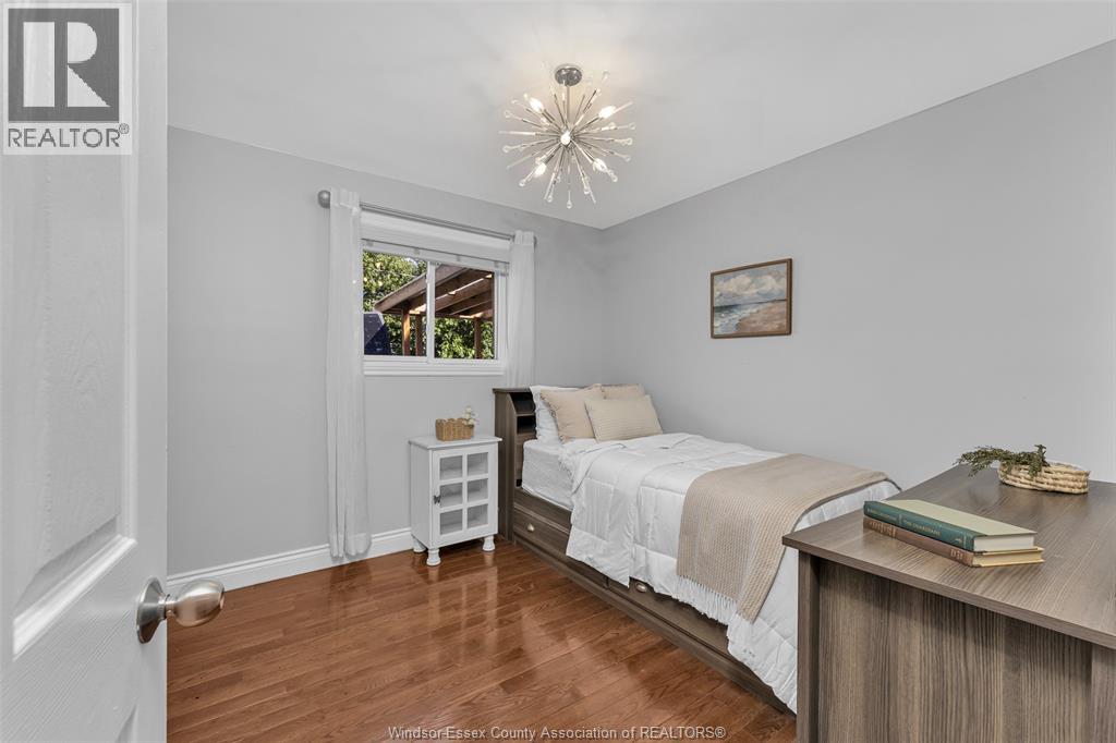 2222 Longfellow Avenue, Windsor, Ontario  N9B 3J8 - Photo 24 - 26023705