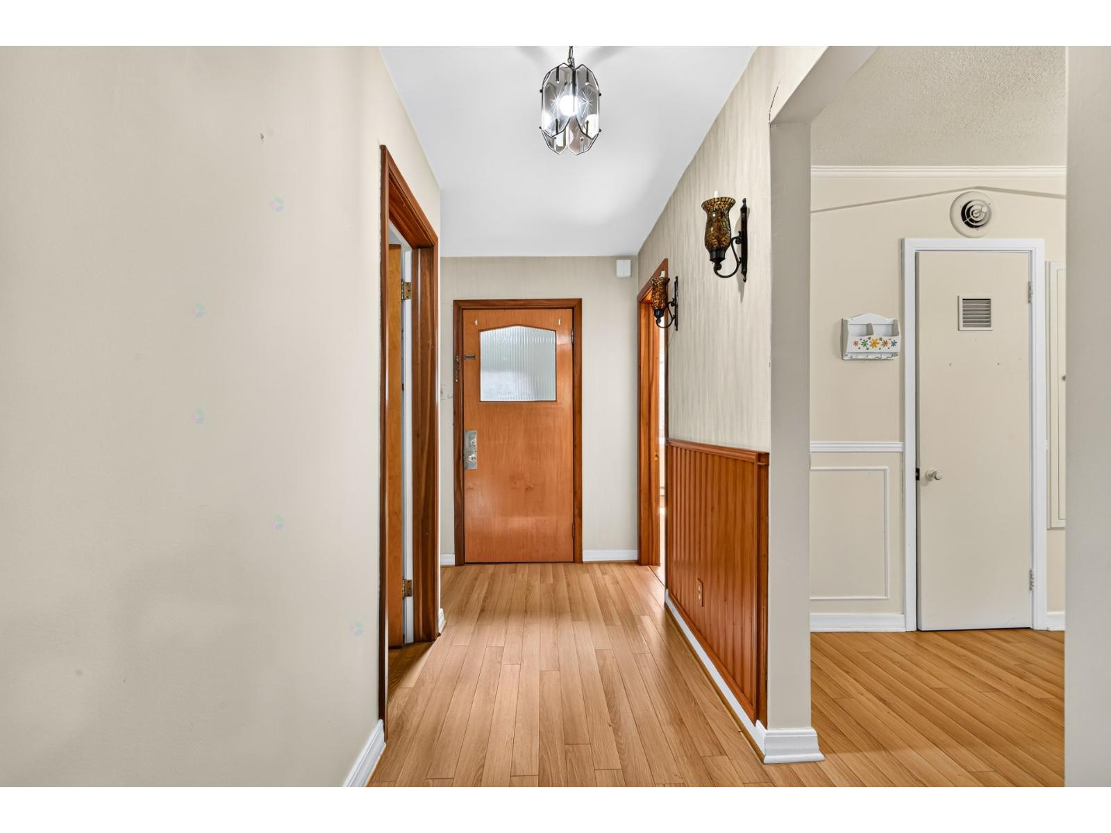 4925-4929 Rue St-Donat Montréal (Mercier/Hochelaga-Maisonneuve) Quebec Canada H1K3N7 2