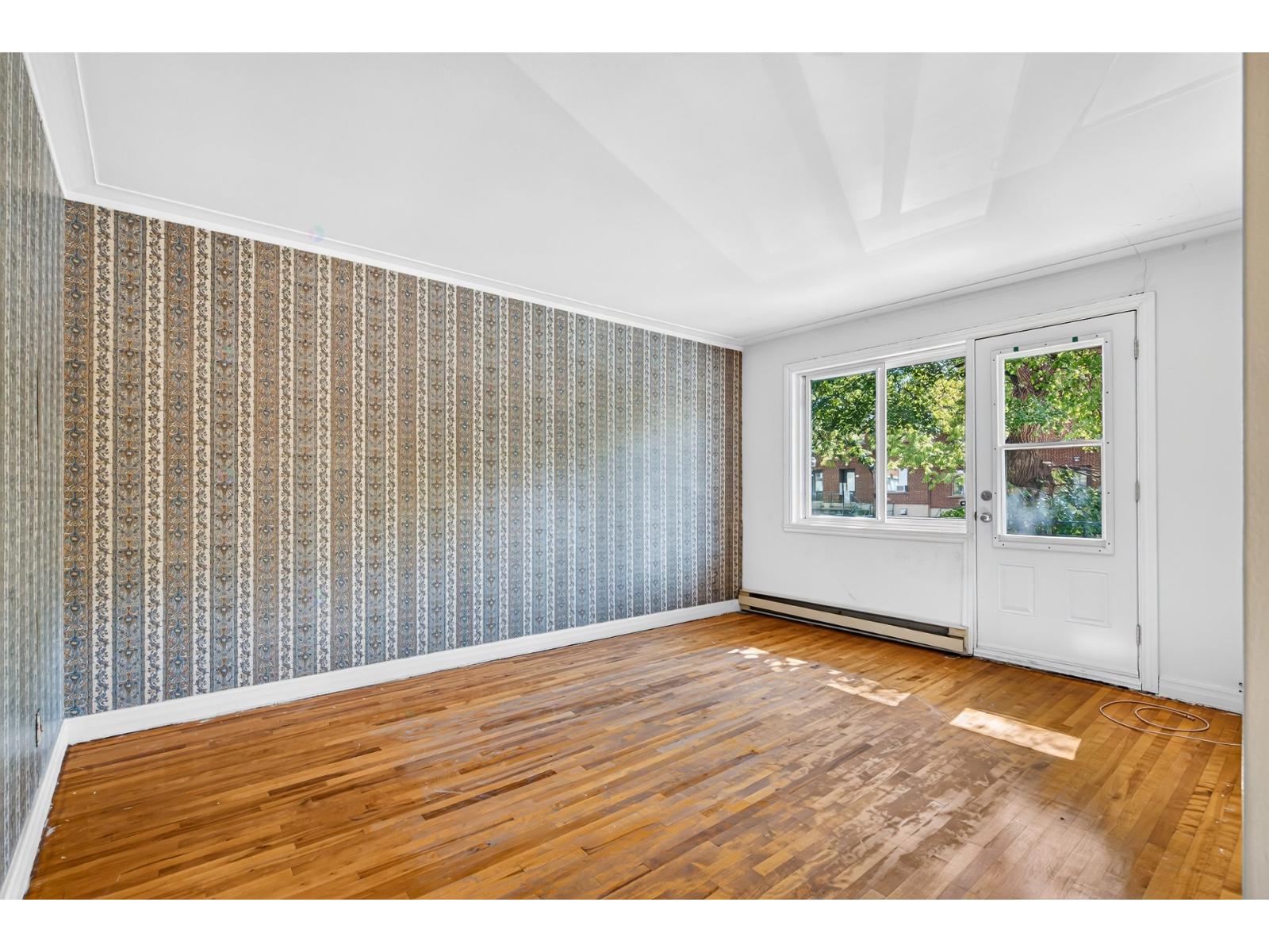 4925-4929 Rue St-Donat Montréal (Mercier/Hochelaga-Maisonneuve) Quebec Canada H1K3N7 4