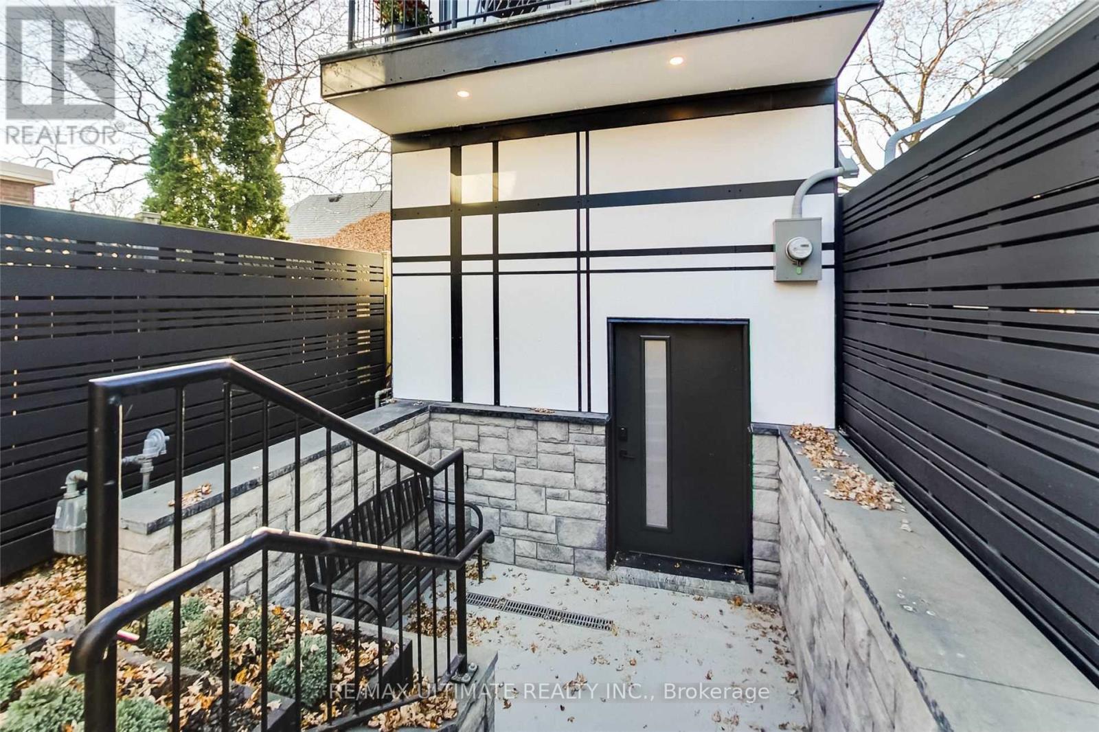 154 Hamilton Street, Toronto, Ontario  M4M 2E1 - Photo 3 - E13844676