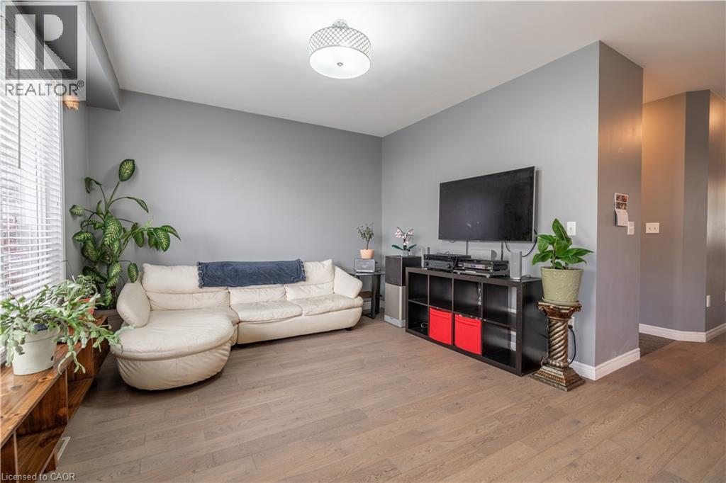 56 Peer Court, Hamilton, Ontario  L9K 0C5 - Photo 19 - 40867393