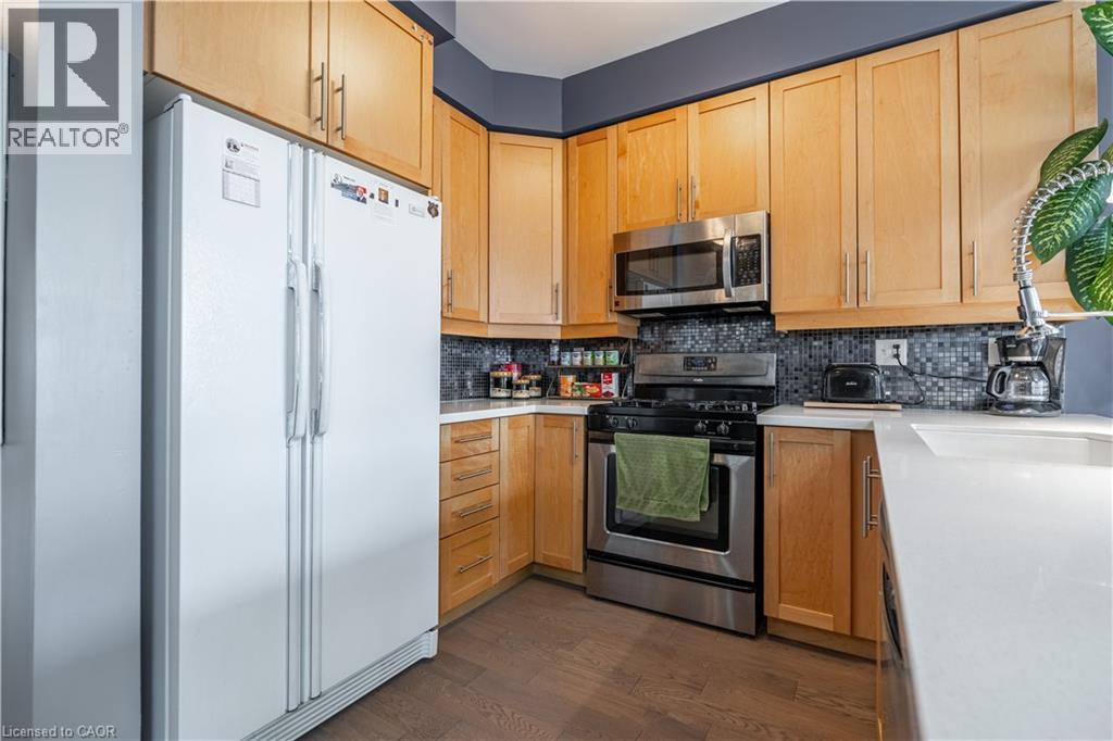 56 Peer Court, Hamilton, Ontario  L9K 0C5 - Photo 10 - 40867393