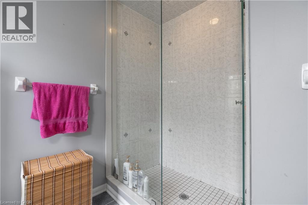 56 Peer Court, Hamilton, Ontario  L9K 0C5 - Photo 32 - 40867393