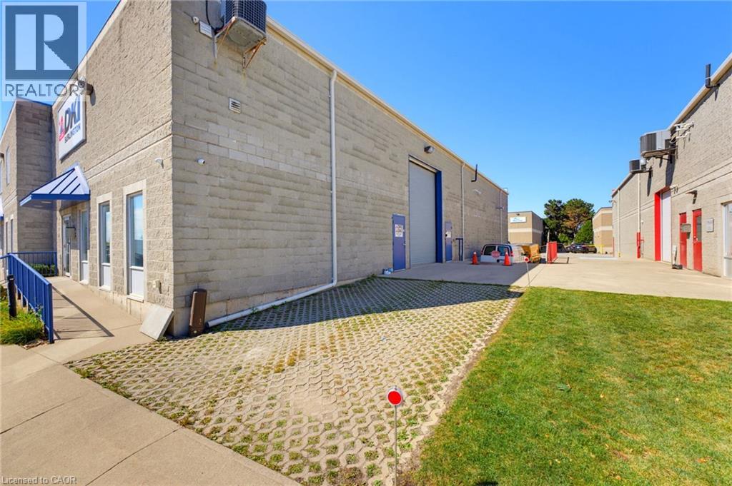 5018 South Service Road, Burlington, Ontario  L7L 5Y7 - Photo 2 - 40867479