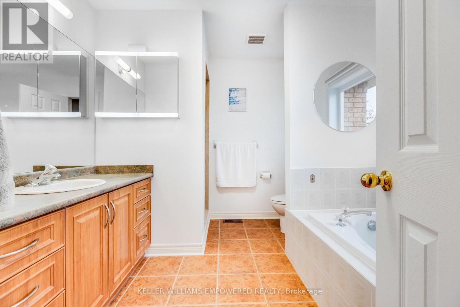 134 Queen Isabella Crescent, Vaughan, Ontario  L6A 3J7 - Photo 19 - N13844520