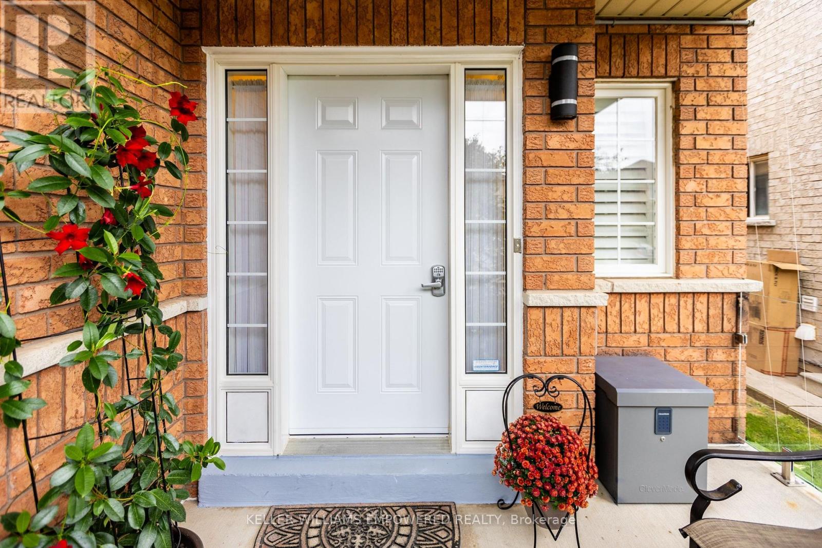 134 Queen Isabella Crescent, Vaughan, Ontario  L6A 3J7 - Photo 3 - N13844520