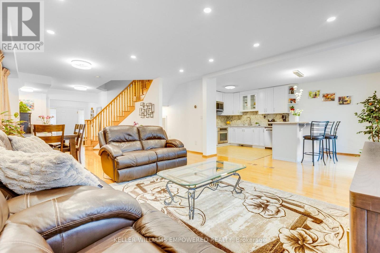 134 Queen Isabella Crescent, Vaughan, Ontario  L6A 3J7 - Photo 9 - N13844520