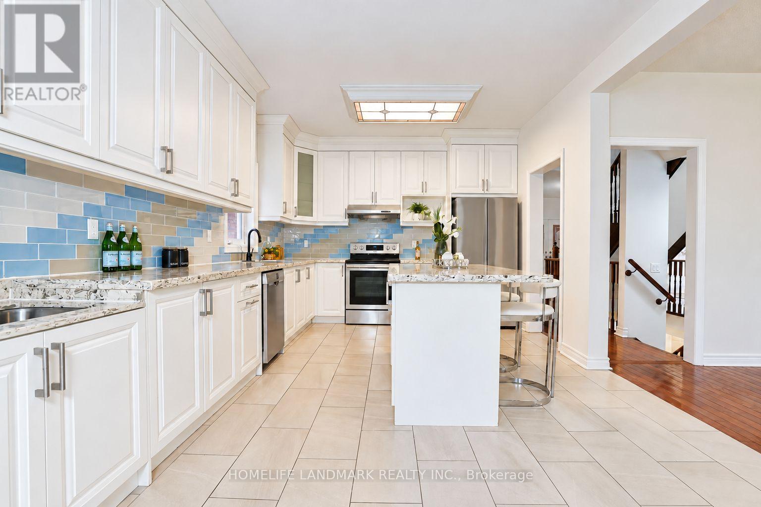 124 Shaftsbury Avenue, Richmond Hill, Ontario  L4C 0G6 - Photo 20 - N13844584