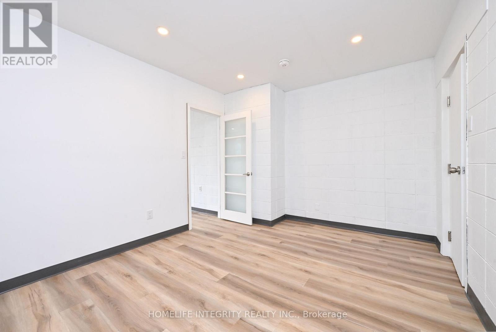 3 Fraser Street, Essa, Ontario  L0M 1B0 - Photo 12 - N13844594