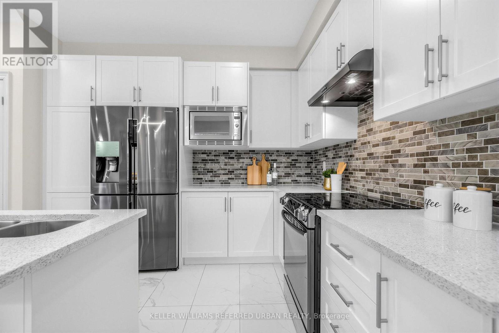 6 Sharonview Crescent, East Gwillimbury, Ontario  L9N 0S5 - Photo 12 - N13844634