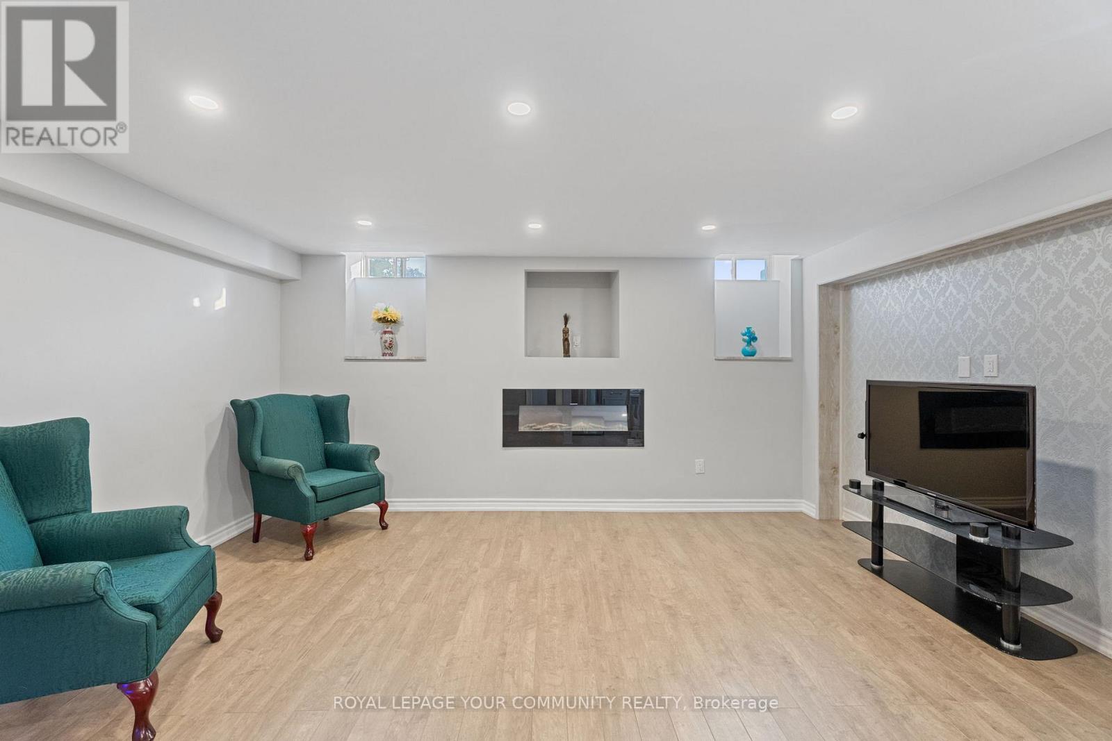 7 Sundew Lane, Richmond Hill, Ontario  L4E 1C3 - Photo 34 - N13844714